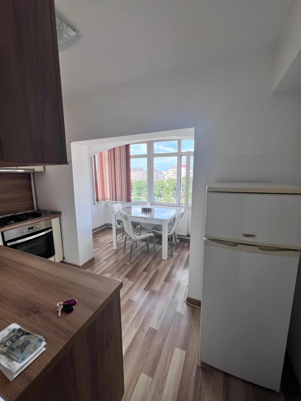 Chindia Apartament Targoviste Exterior foto